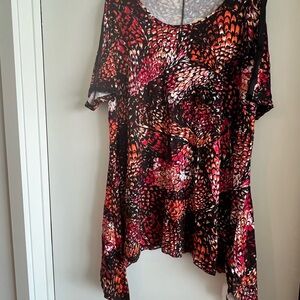 Plus Size Mesh Sleeve Mango Feather Tunic Top 22W